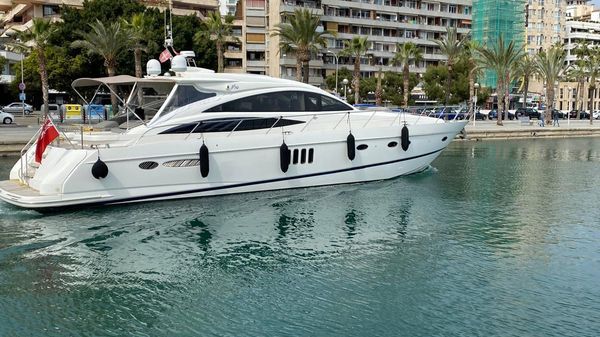 Princess Yachts V70 