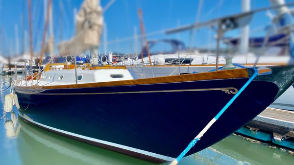 Hinckley Bermuda 40 Custom
