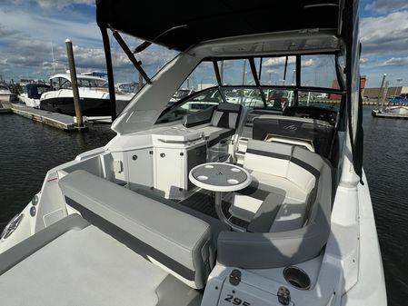 Monterey 295 Sport Yacht image