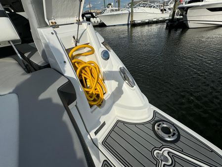 Monterey 295 Sport Yacht image