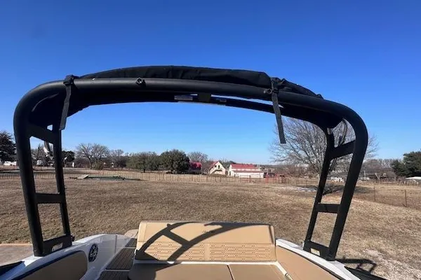 Sea-ray SPX-210 image