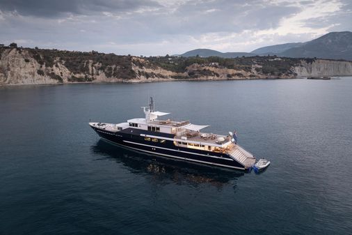 Feadship Custom image