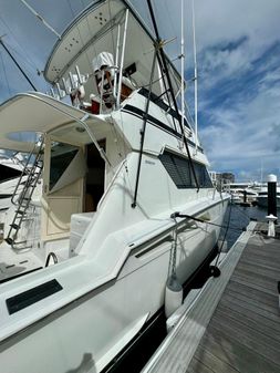 Hatteras 46 Convertible image