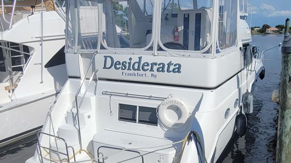 Carver 406 Motor Yacht