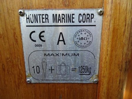 Hunter 430 image