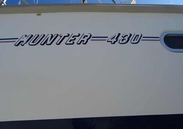 Hunter 430 image