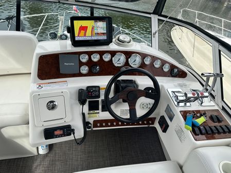 Silverton 330 Sport Bridge image