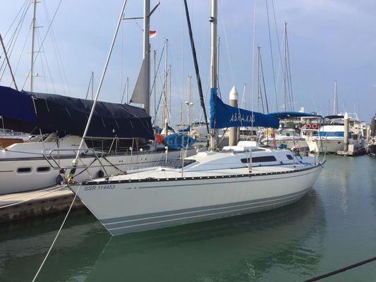 X-Yachts 372 - main image