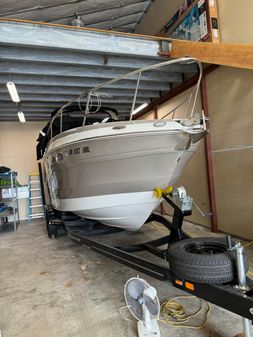 Crownline 264 CR image