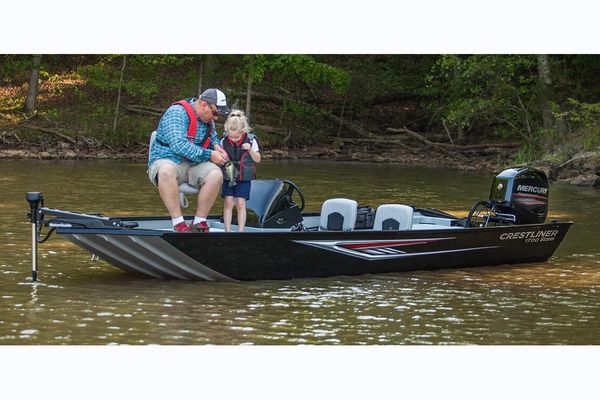 Crestliner 1700 Storm - main image