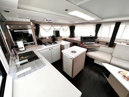 Fountaine Pajot Saona 47 image