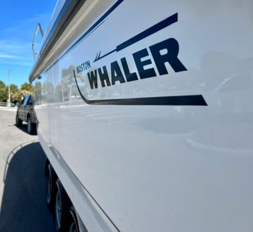 Boston-whaler CONQUEST image