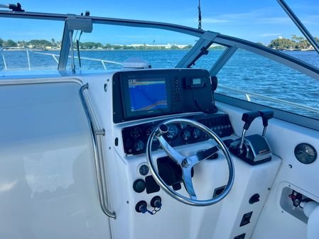 Boston-whaler CONQUEST image