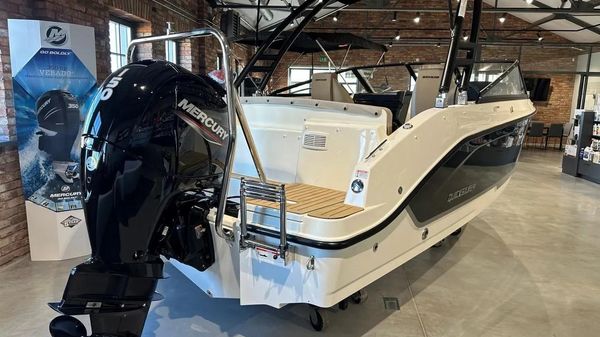 Quicksilver Activ 605 Bowrider 