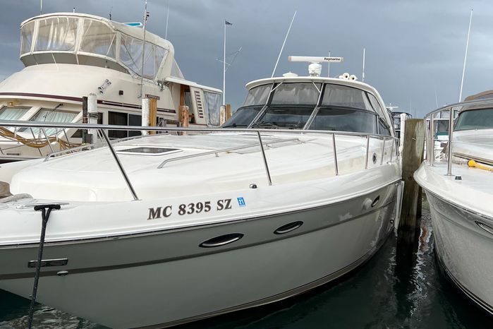 2001 Sea Ray 460 Sundancer Harsens Island, Michigan - Pier 33