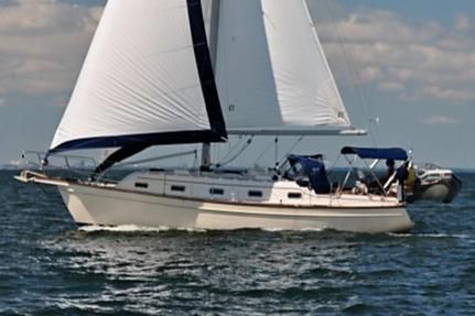 Island Packet 350 image