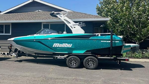 Malibu Wakesetter 22 LSV 