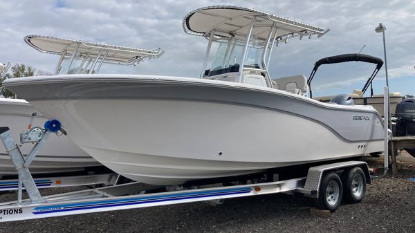 Sea Fox 228 Commander 