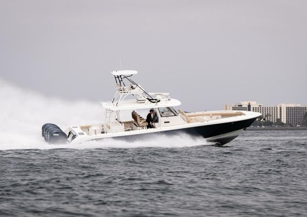 Everglades 435 Center Console image