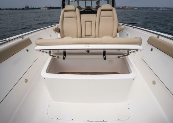 Everglades 435 Center Console image