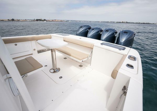 Everglades 435 Center Console image