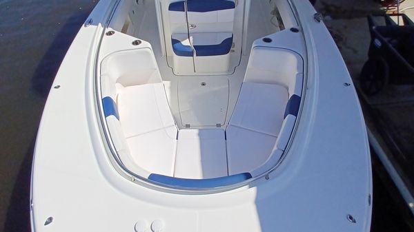 Robalo 30
