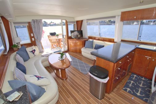 Navigator 5600 Pilothouse image