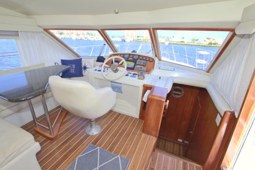 Navigator 5600 Pilothouse image