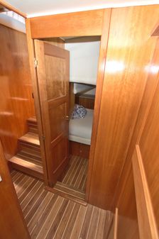 Navigator 5600 Pilothouse image