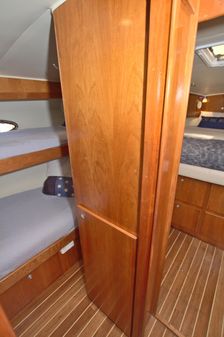 Navigator 5600 Pilothouse image