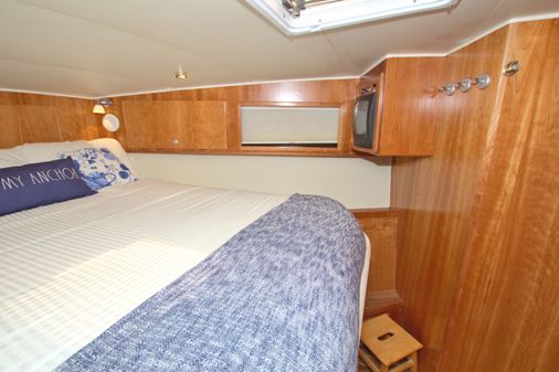 Navigator 5600 Pilothouse image