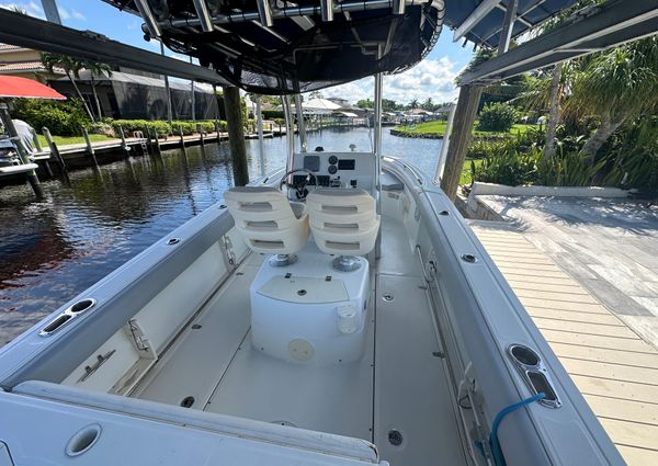 Boston Whaler 220 Outrage image