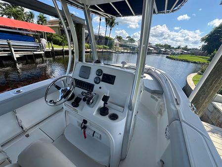 Boston Whaler 220 Outrage image