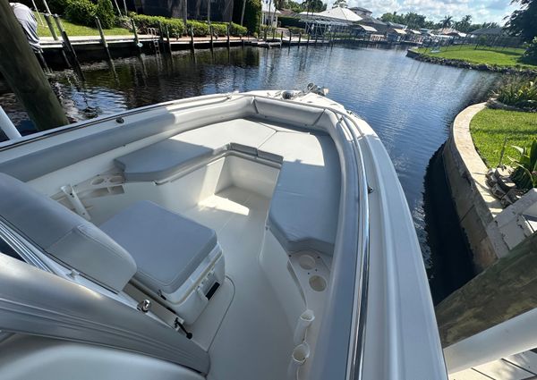 Boston Whaler 220 Outrage image