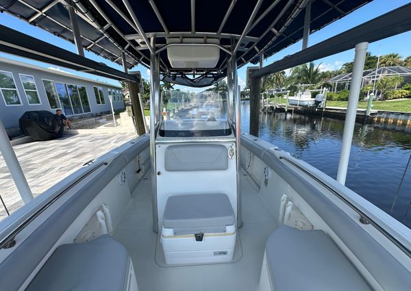 Boston Whaler 220 Outrage image