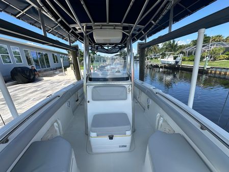 Boston Whaler 220 Outrage image