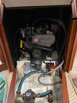 Beneteau OCEANIS-38-1 image