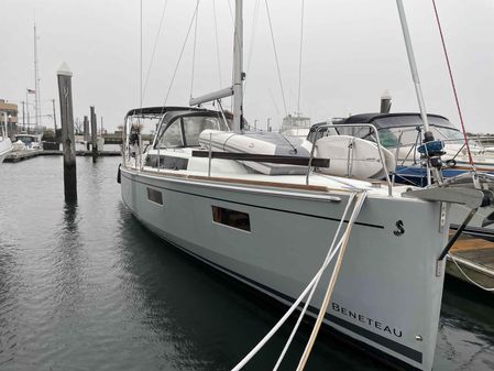 Beneteau OCEANIS-38-1 image
