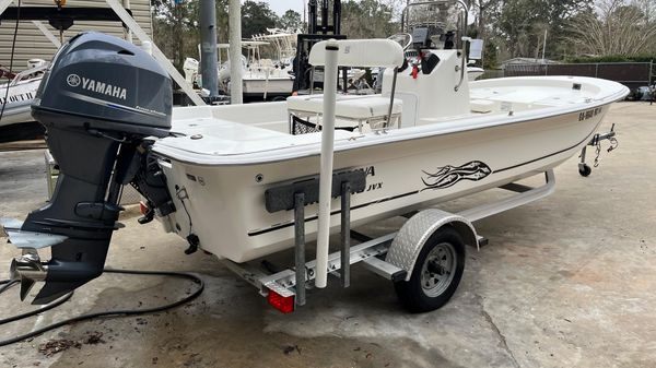 Carolina Skiff JVX 18 CC