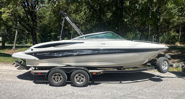 Crownline 220 LS image