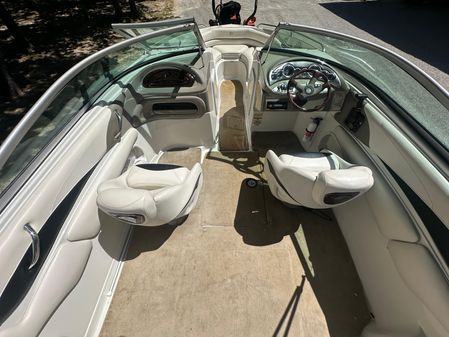 Crownline 220 LS image