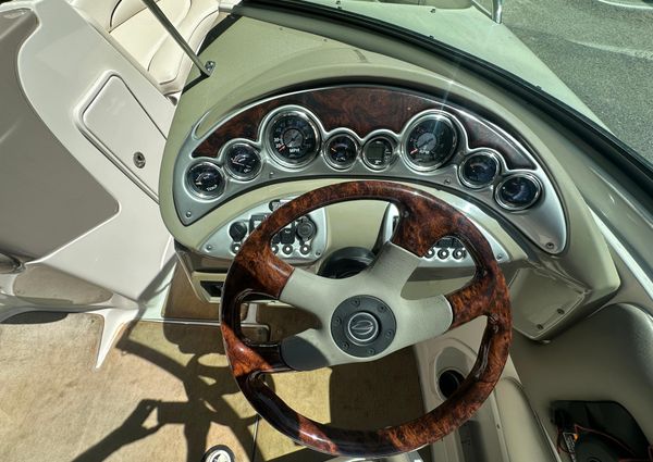 Crownline 220 LS image