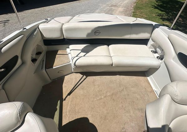 Crownline 220 LS image