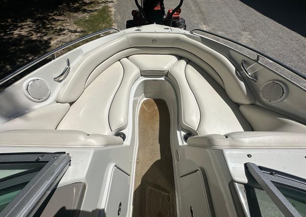 Crownline 220 LS image