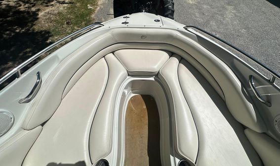 Crownline 220 LS image