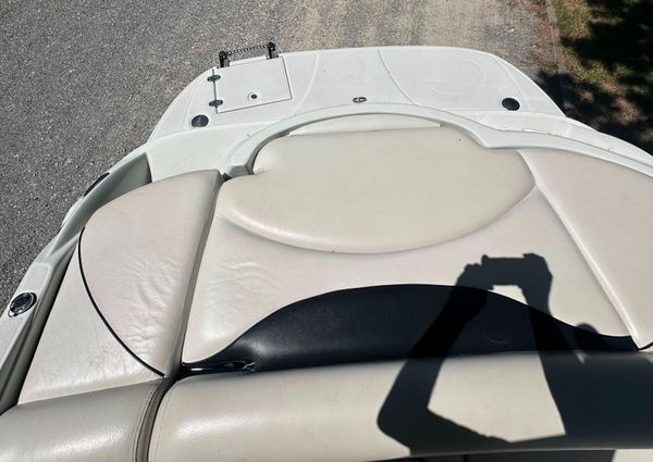 Crownline 220 LS image