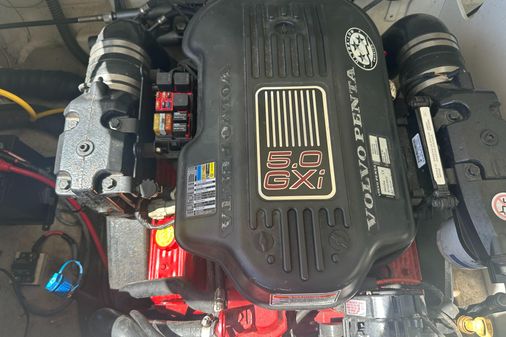 Crownline 220 LS image