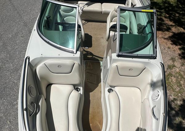 Crownline 220 LS image