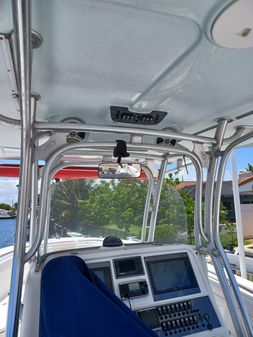 Robalo R300 Center Console image