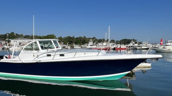 Mako Wesmor Custom Express
